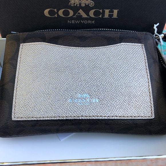 Coach Zip Organizer Wrist Strap Wallet Bro… - Picture 1 of 4